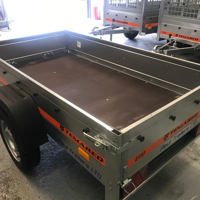 Street signs in Tokyo's Chiyoda Ward showing directions to Chidorigafuchi and Shutoko. Urban traffic concept.